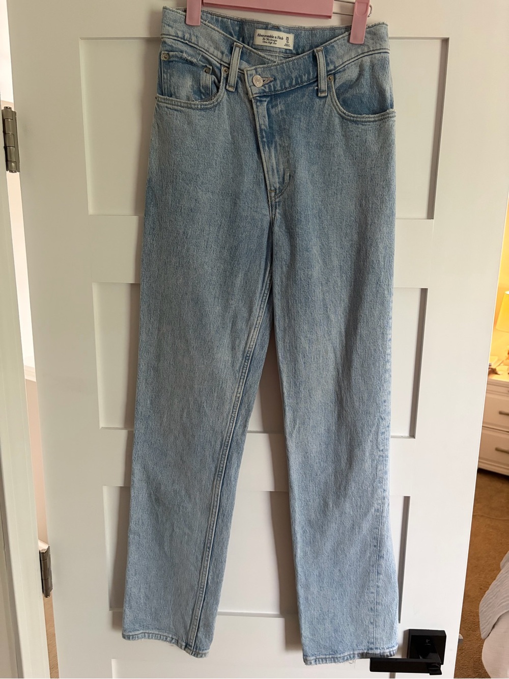 Abercrombie & Fitch Light Blue High-Rise crossover Straight Jeans